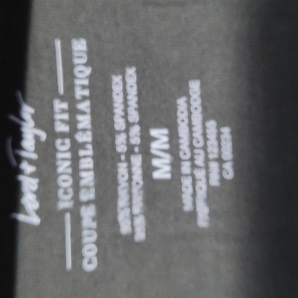 Lord + Taylor Iconic Fit T Shirt - Picture 2 of 2